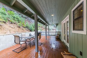 Inside Yosemite Sierra Blossom