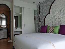 The Grand Morocc Hotel
