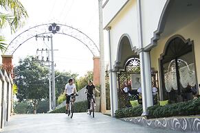 The Grand Morocc Hotel