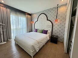 The Grand Morocc Hotel