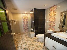 The Grand Morocc Hotel