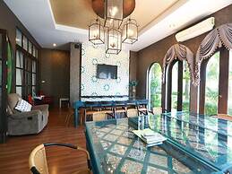 The Grand Morocc Hotel