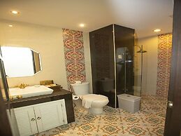 The Grand Morocc Hotel