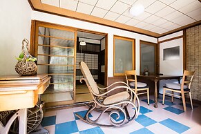 Guest House Kura - Hostel