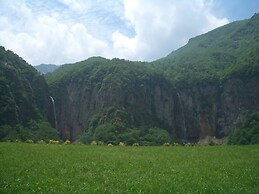 Guest House Kura - Hostel