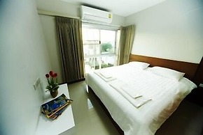 Central place serviced apartment 1