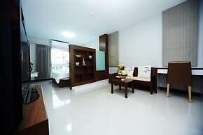 Central place serviced apartment 1