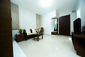Central place serviced apartment 1
