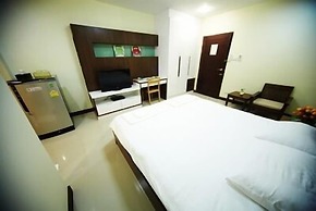 Central place serviced apartment 1