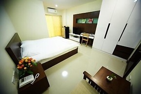 Central place serviced apartment 1