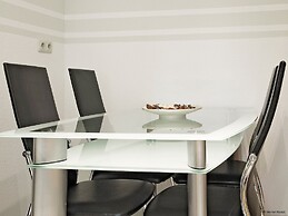 City Park Apartments Ludi