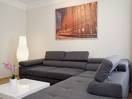 City Park Apartments Ludi