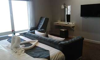 Golden Garden Al Corniche Hotel