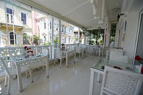 White Palace Otel
