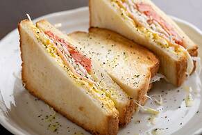 Bakery Hotel Château D'or - Hostel