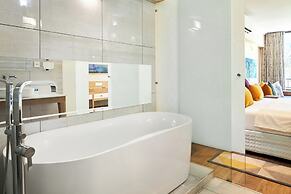 First Group Breakers Resort