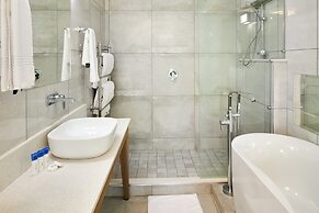 First Group Breakers Resort