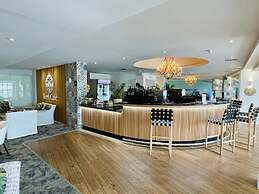 First Group Breakers Resort