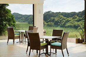 First Group Breakers Resort