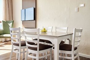 First Group Breakers Resort