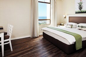 First Group Breakers Resort