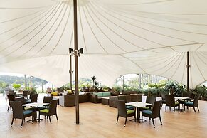 First Group Breakers Resort