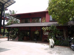 L'Elephant Blanc Resort