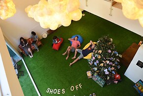 OwlStay Flip Flop Hostel Garden