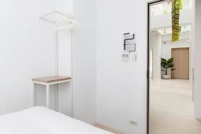 OwlStay Flip Flop Hostel Garden