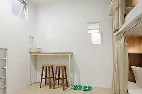 OwlStay Flip Flop Hostel Garden