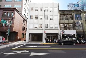 OwlStay Flip Flop Hostel Garden