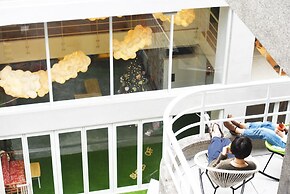 OwlStay Flip Flop Hostel Garden