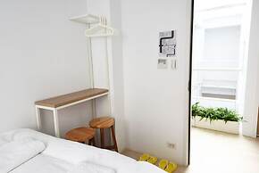 OwlStay Flip Flop Hostel Garden