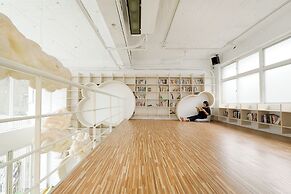 OwlStay Flip Flop Hostel Garden