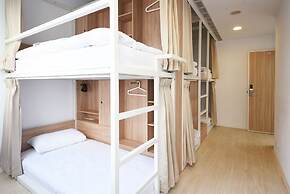 OwlStay Flip Flop Hostel Garden