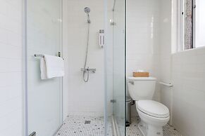 OwlStay Flip Flop Hostel Garden