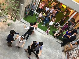 OwlStay Flip Flop Hostel Garden