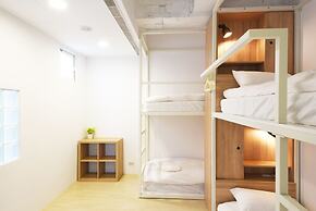 OwlStay Flip Flop Hostel Garden