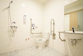 OwlStay Flip Flop Hostel Garden