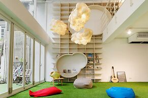 OwlStay Flip Flop Hostel Garden