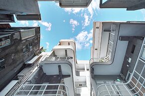 OwlStay Flip Flop Hostel Garden