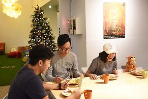 OwlStay Flip Flop Hostel Garden