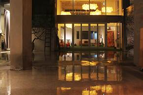 OwlStay Flip Flop Hostel Garden