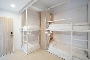 OwlStay Flip Flop Hostel Garden