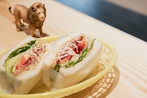 OwlStay Flip Flop Hostel Garden