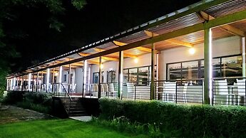 Sparkling Waters Hotel & Spa