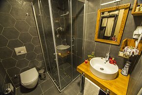 Kuzen Otel - Adults Only