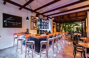 Polydoros Hotel Apartments