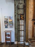 Little Rock Firehouse Museum & Hostel