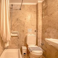 Peli Hotel